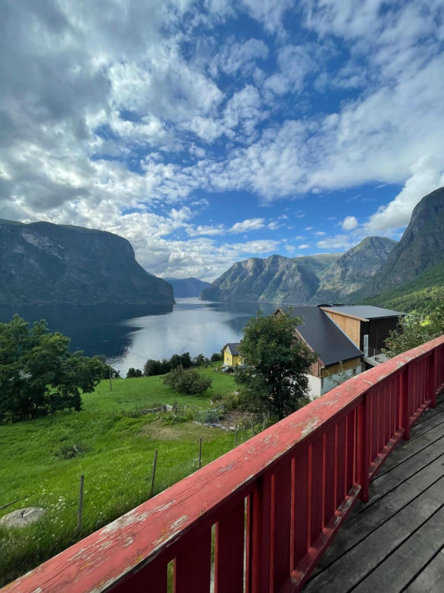 Kvam - Stegastein Apartment Aurland Exterior photo